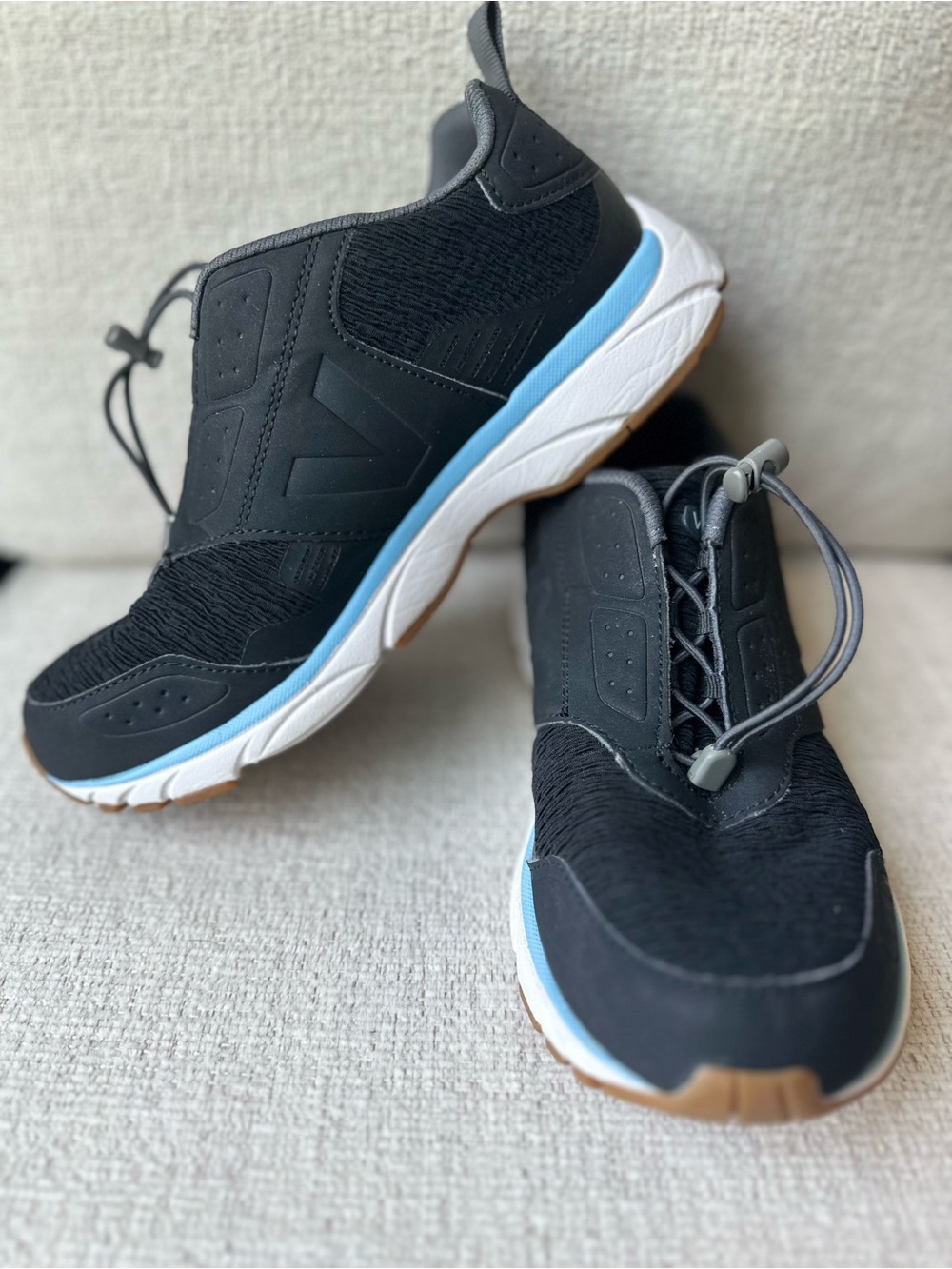 Vionic Deon Women’s Athletic Walking Sneakers Black Blue Orthotic Size 6